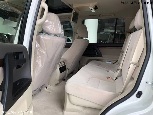 18款丰田酷路泽4500双油双备中东版报价