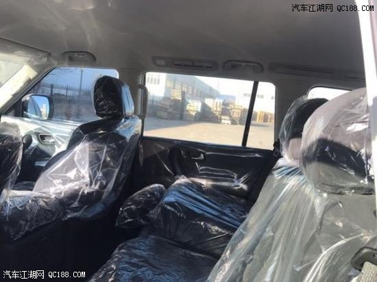 18款日产尼桑途乐Y62 4.0排量越野车价格