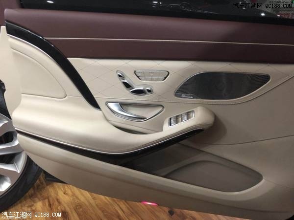 进口车2018款奔驰迈巴赫S560实拍感受