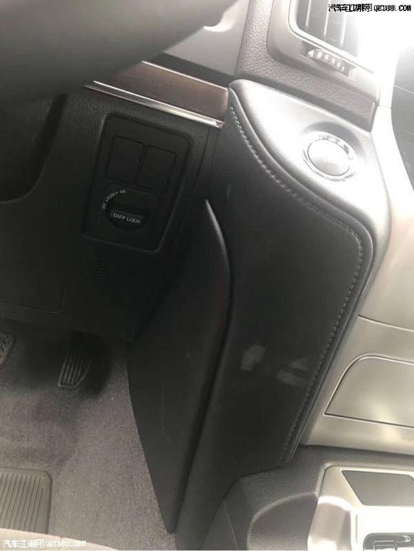 18款中东版丰田兰德酷路泽4000价格解读