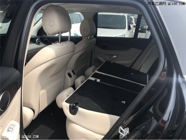 商务越野 19款墨版奔驰GLC300价格解读