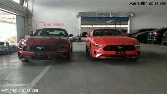 18款福特野马2.3T自动黑色美版现车实拍