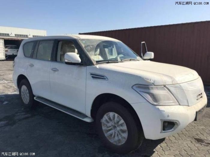 标配七速变速 18款日产途乐4.0SE试驾