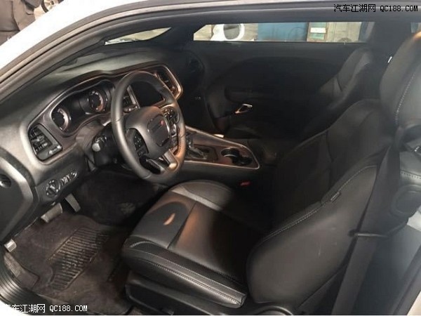 2018款进口车道奇挑战者3.6L性能体验