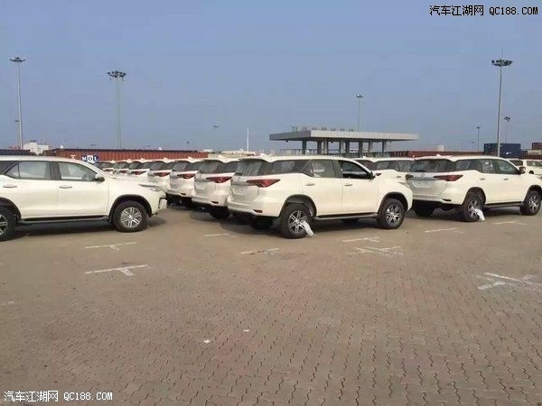 18款进口丰田穿越者2700 2.7L中东版解读