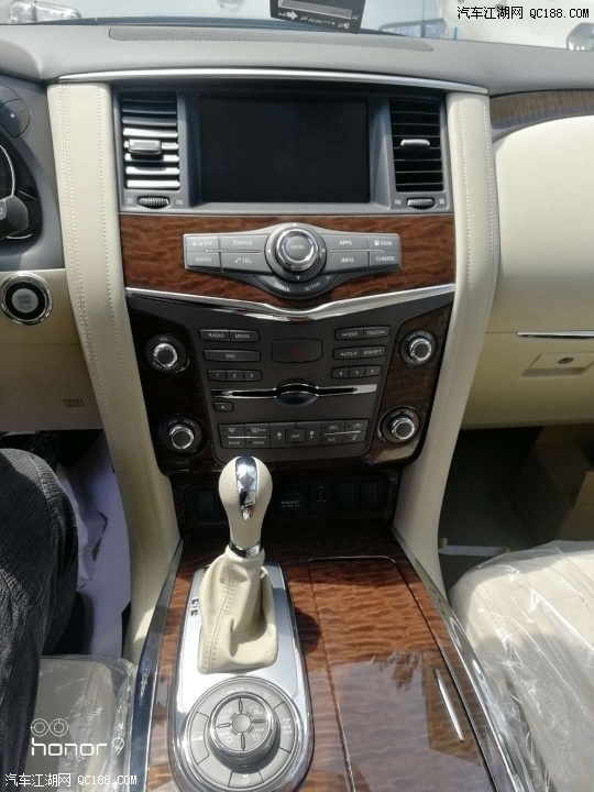 18款日产途乐Y62七座七速中东版现车感受