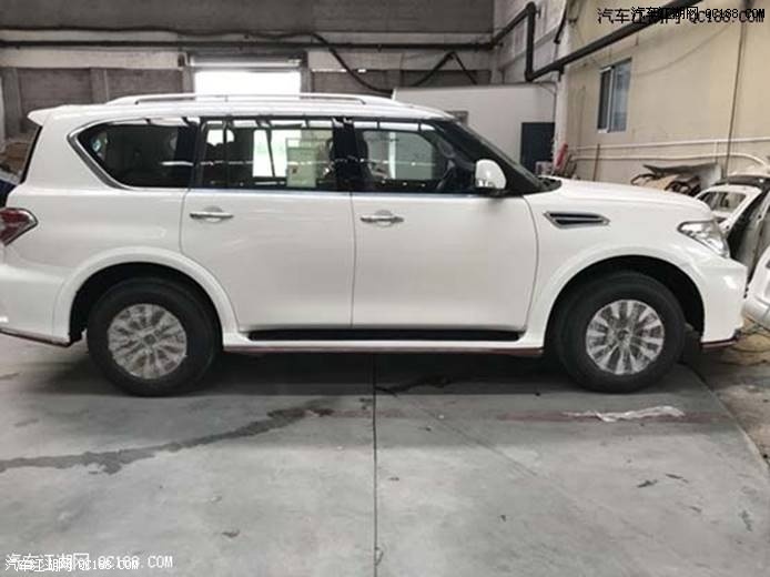 搭载275马力 天津港18款途乐XE动力评测