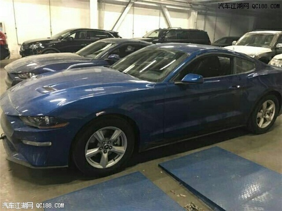 18款福特野马2.3T自动黑色美版现车实拍