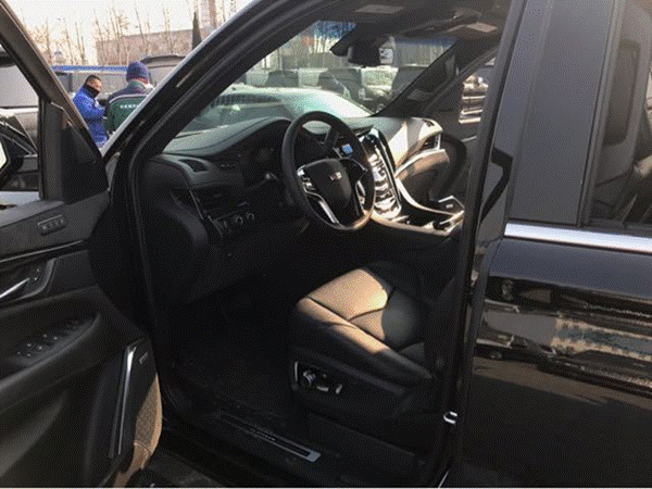 18款凯迪拉克凯雷德长轴铂金版性能体验