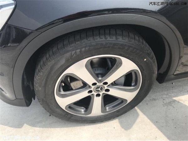 商务越野 19款墨版奔驰GLC300价格解读