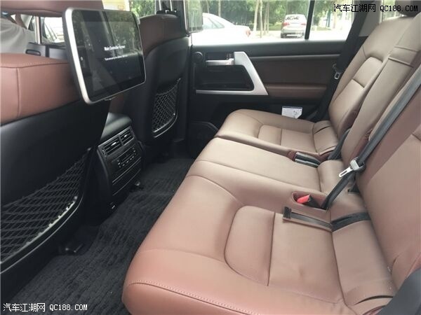 2018款丰田酷路泽5700VXS七座限量版评测