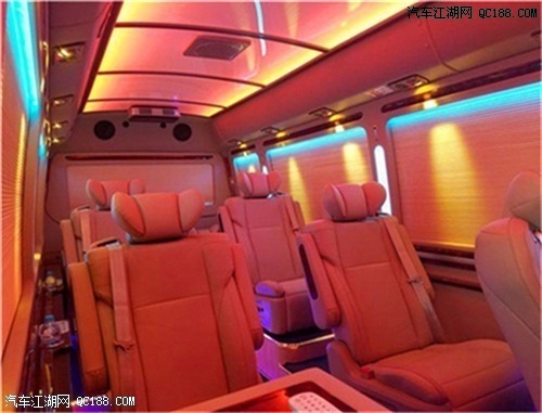 不甘平凡随心改装 丰田考斯特配置详解