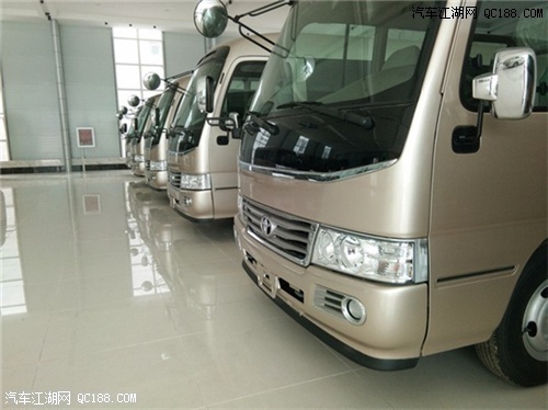 不甘平凡随心改装 丰田考斯特配置详解