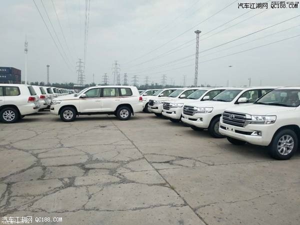 2018款中东版丰田酷路泽4500价格解读