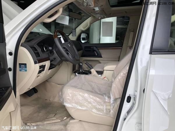 18款丰田酷路泽4500双油双备中东版报价