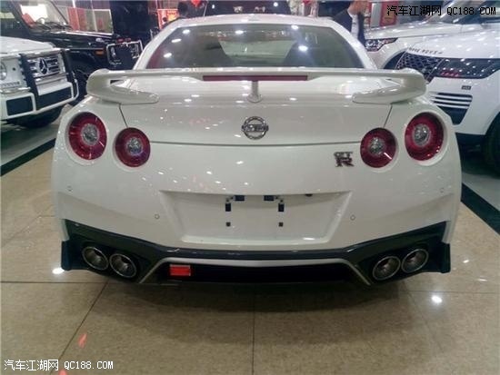 18款日产尼桑战神GTR 3.8TT白色现车价格