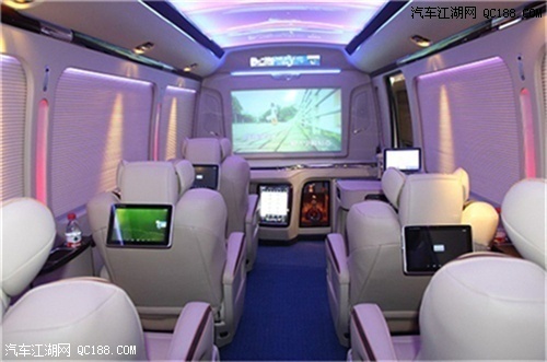 不甘平凡随心改装 丰田考斯特配置详解