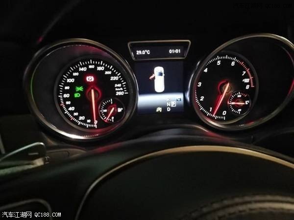 硬派造型 2019新款奔驰GLS500配置解读