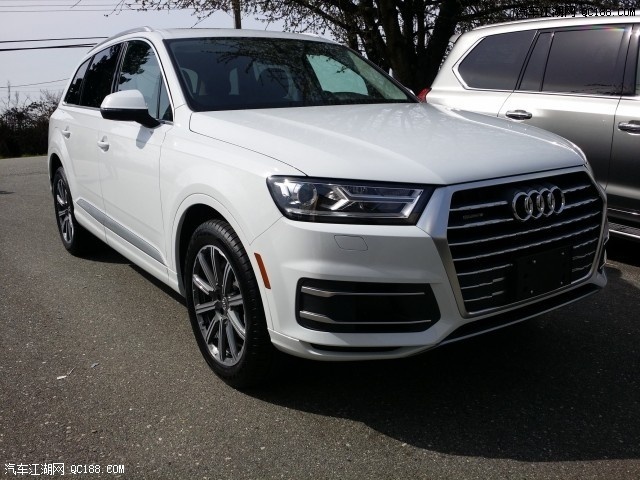 2018款进口奥迪Q7 3.0T白色加拿大版报价