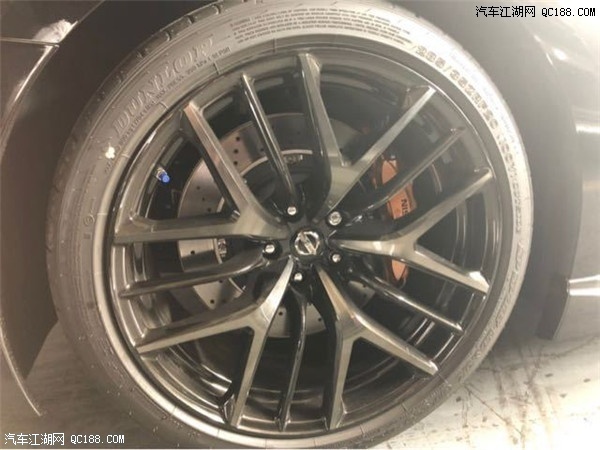 “战神”级别跑车18款日产GT-R性能体验