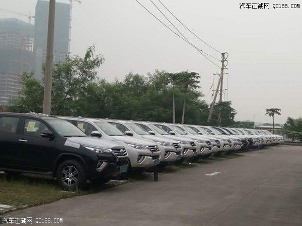 18款进口丰田穿越者2700 2.7L中东版解读