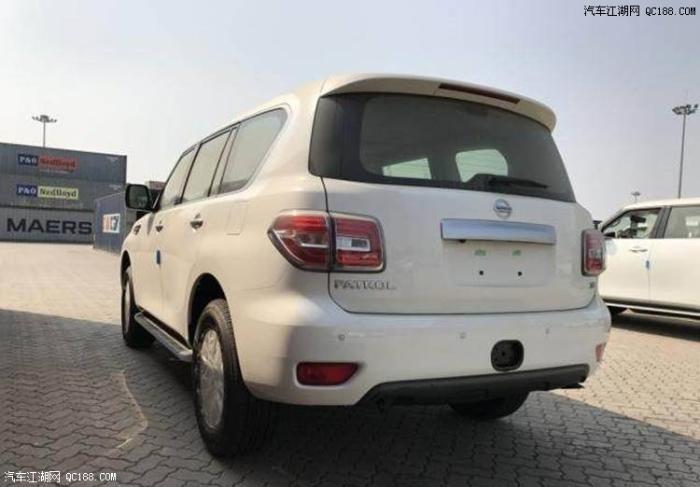 标配七速变速 18款日产途乐4.0SE试驾