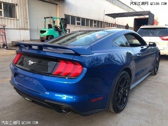 2018款福特野马2.3T蓝色实车到店实解