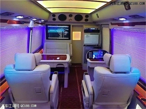 不甘平凡随心改装 丰田考斯特配置详解