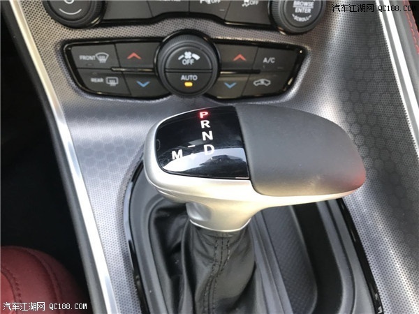 18款平行进口道奇挑战者3.6L PLUS版解读