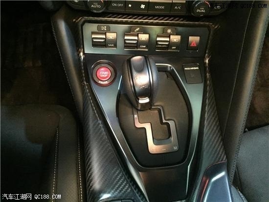 18款日产尼桑战神GTR 3.8TT白色现车价格