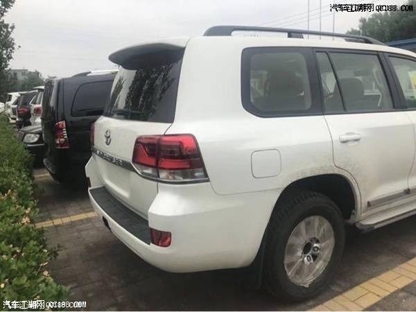 18款中东版丰田兰德酷路泽4000价格解读