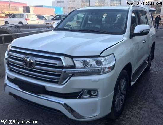 18款酷路泽5700中东版全车镀铬图片详解