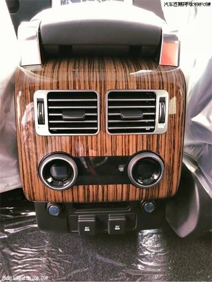 18款路虎揽胜行政3.0 V6机械增压试驾