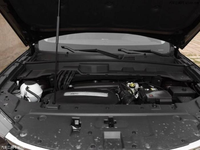 华晨中华V7试驾 尺寸越级性能指标强悍