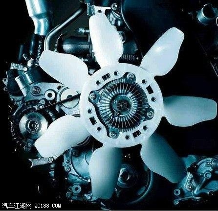 2018全新款中东版丰田霸道3000实拍感受