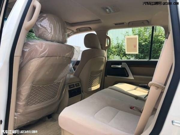 真实力派SUV 18款丰田酷路泽5700评测体验