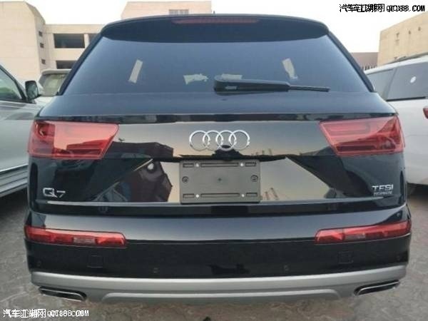座椅带按摩功能 奥迪Q7加版3.0T试驾体验