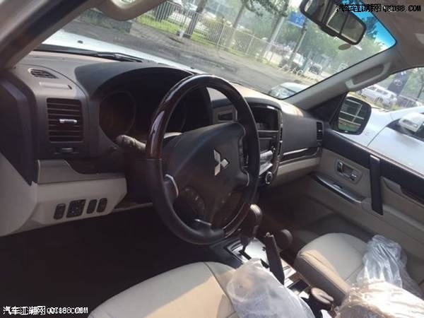 18款三菱帕杰罗V97 3.8L V6七座现车解读