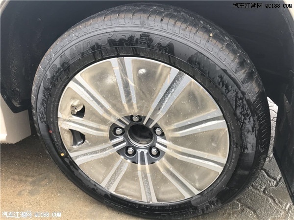 18款雷克萨斯LX570桃木内饰现车报价行情