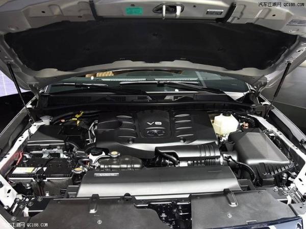 新英菲尼迪QX80体验 外观霸气驾乘舒适