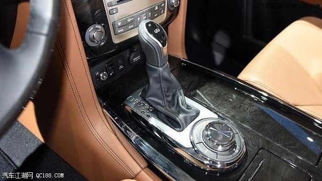 18款中东版进口英菲尼迪QX80实拍感受
