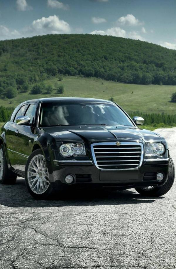 拥有克莱斯勒商务车 让你走向自己事业的巅峰