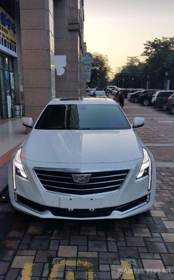 凯迪拉克跑车的高清视野 让你享受最完美的人生旅途