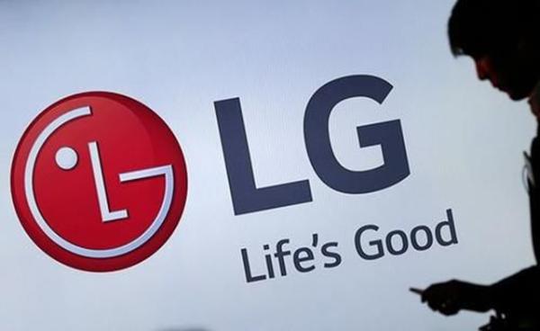 LG将推出彩虹柔性屏手机：两边拉伸展开，明年上半年发布