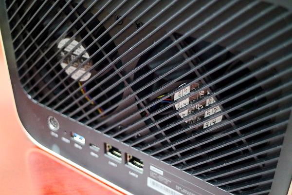 最易用的五盘位旗舰级NAS 联想个人云存储X1评测