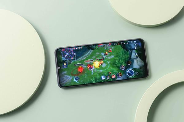 千元轻薄5G新机 vivo Y52s亮相C位