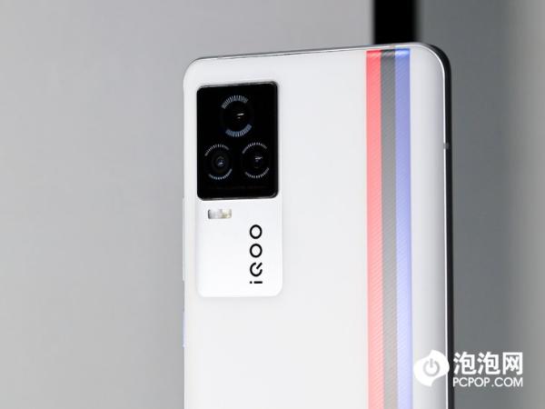 为游戏玩家准备的电竞旗舰 iQOO 7正式开售