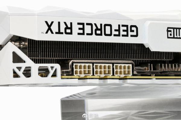 白色经典，虽迟但到。RTX 3090名人堂正式发布