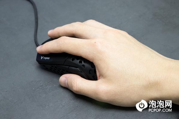 雷柏V360游戏鼠标评测：模块化设计 手感可变