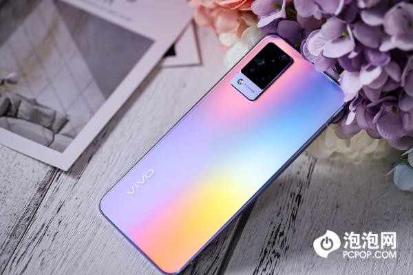 vivo S9评测：时尚轻薄机身，自拍效果真的好